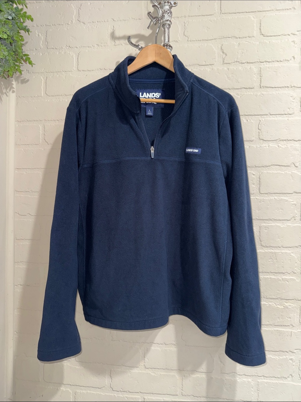 Lands' End Men’s Navy Quarter-Zip Fleece Pullover large